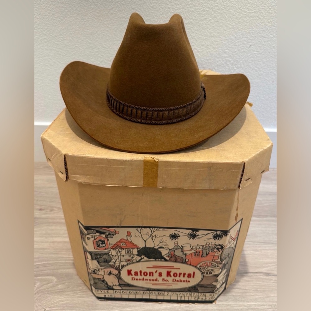 Vintage Cowboy Hat with Feather Accent - Picture 4 of 11